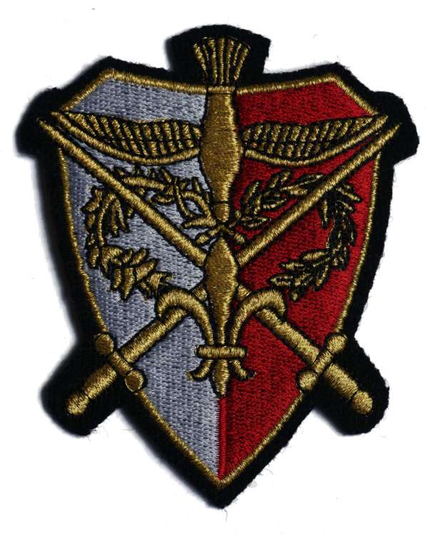 Écusson brodé camelot, blanc et rouge