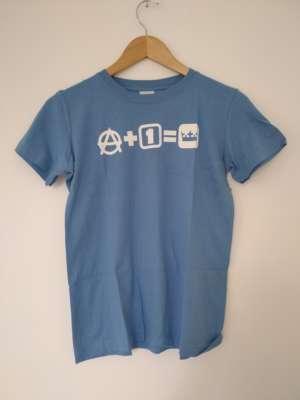 Tee shirt « La monarchie c&rsquo;est l&rsquo;anarchie plus un »